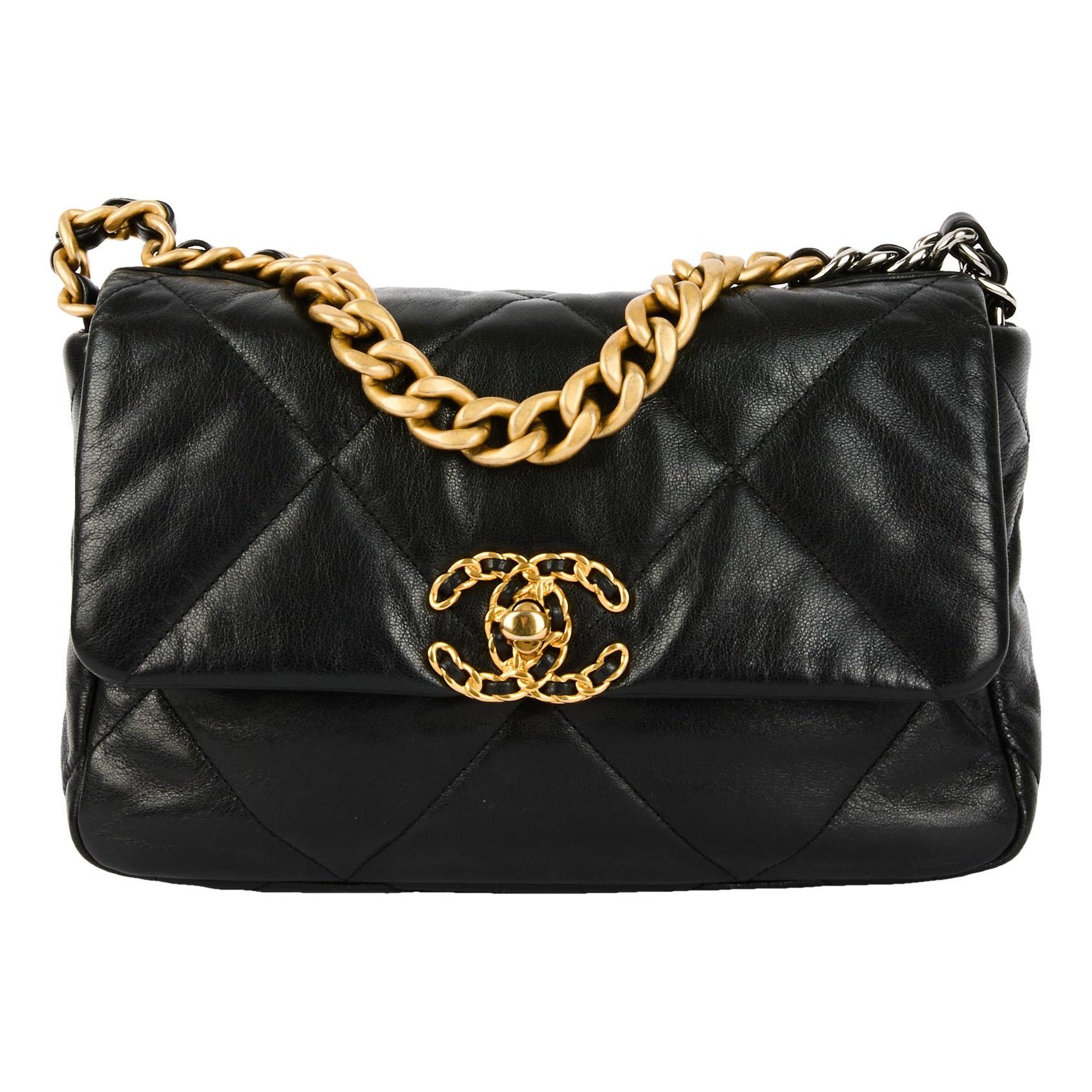 Chanel 19 leather handbag