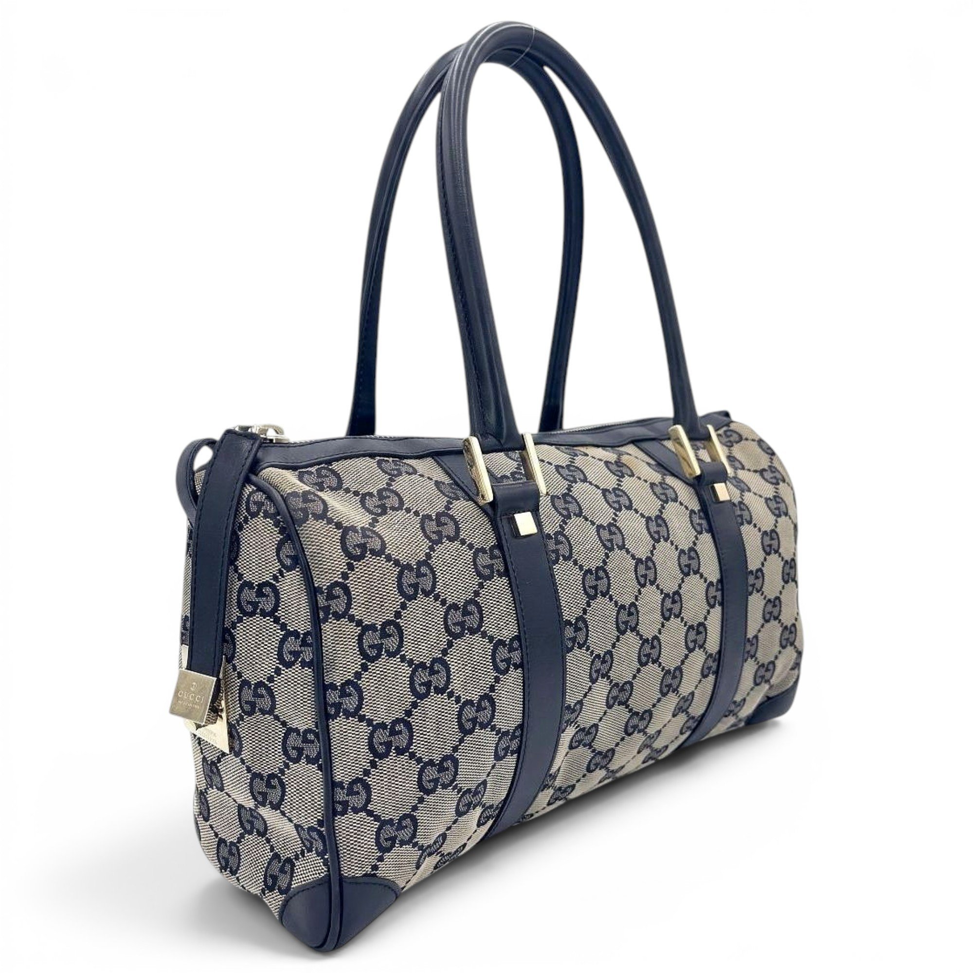 Abbey cloth bowling bag