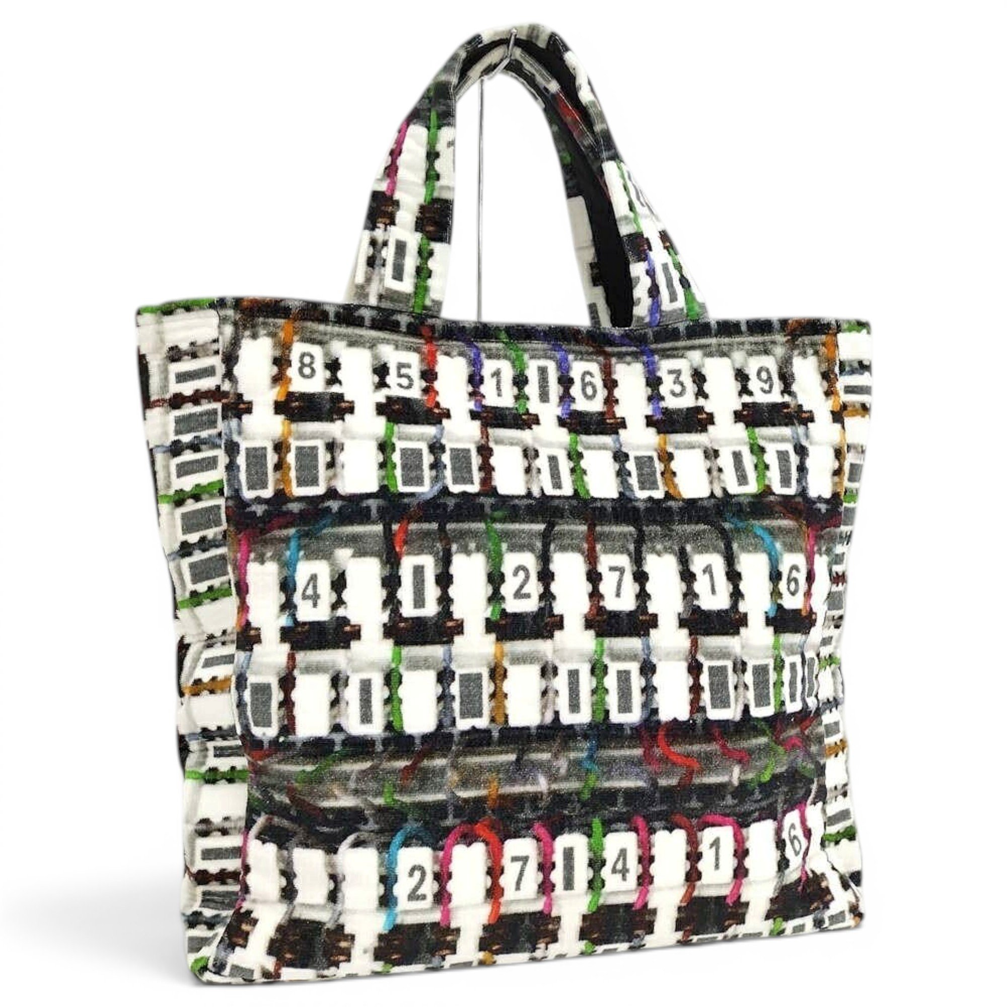 Chanel Timeless/Classique leather tote