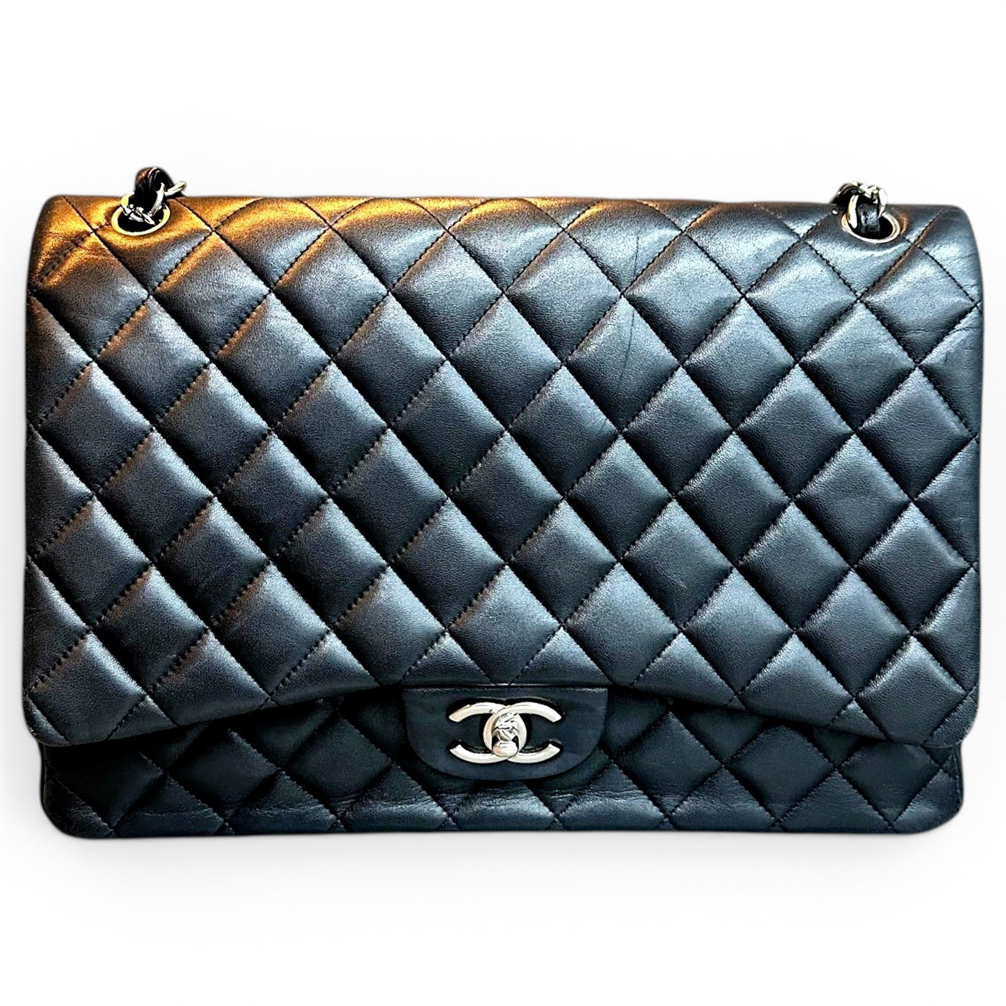 Timeless/Classique leather crossbody bag