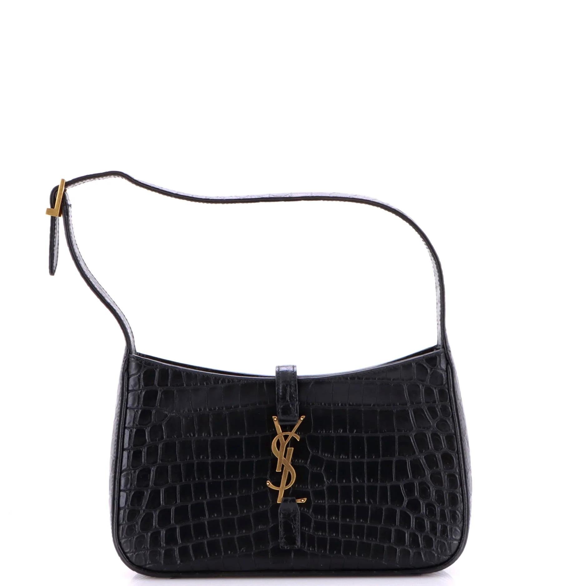 Le 5 à 7 leather handbag