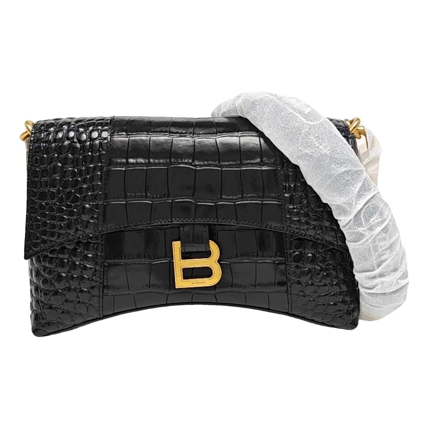 Downtown leather handbag