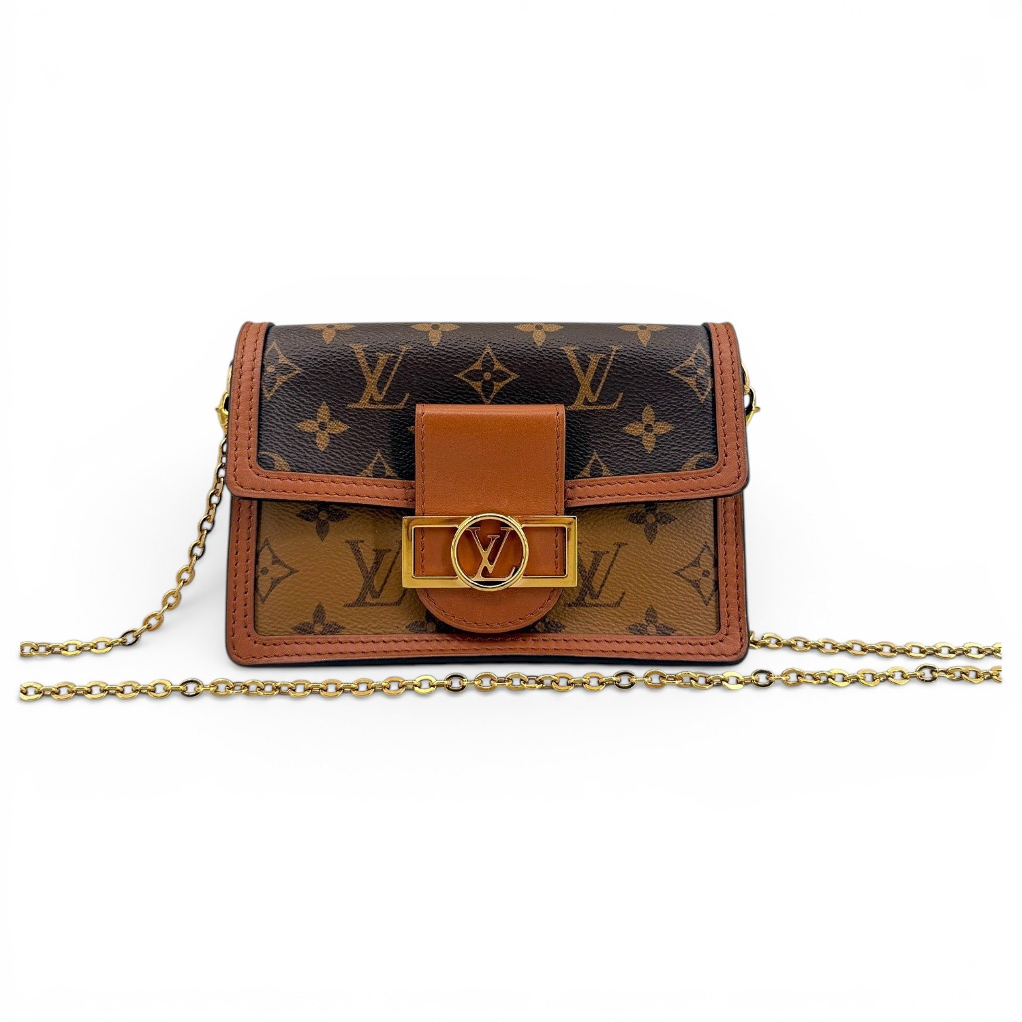 Dauphine Chain Wallet leather handbag
