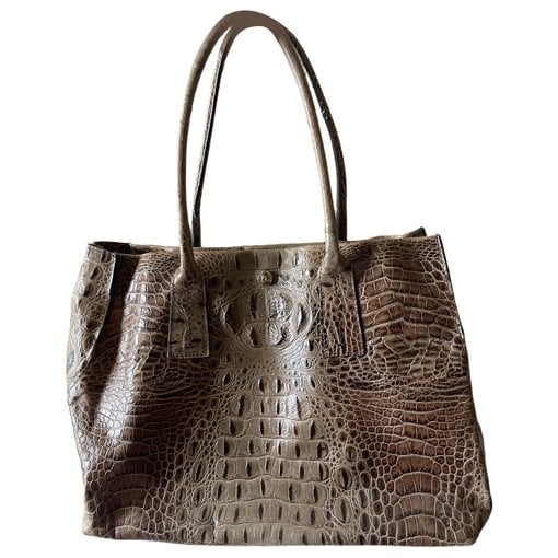 Leather tote