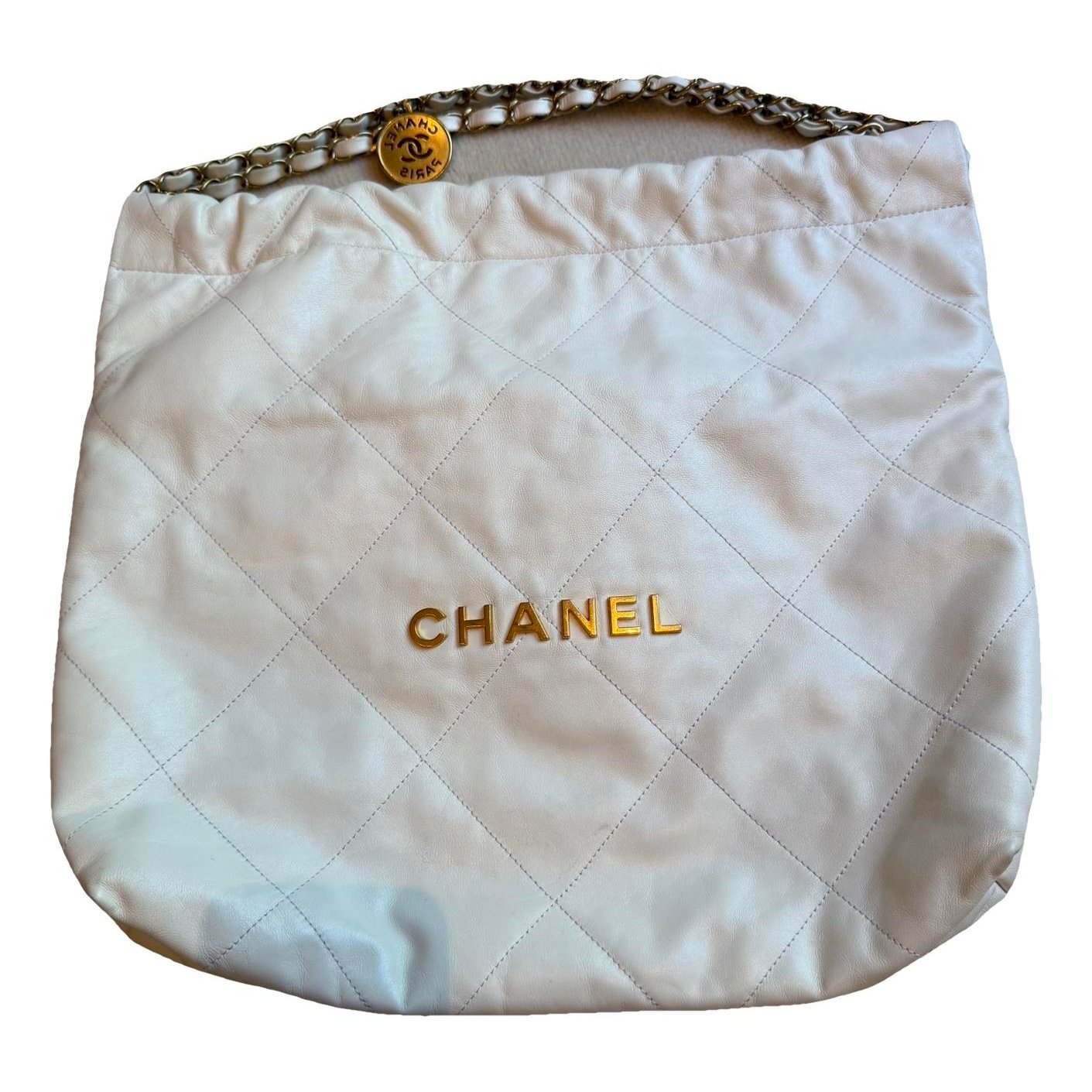 Chanel 22 leather handbag