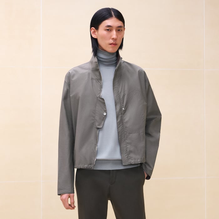 뚜흐브 “poche a Cheval” 박시 핏 재킷 셔츠