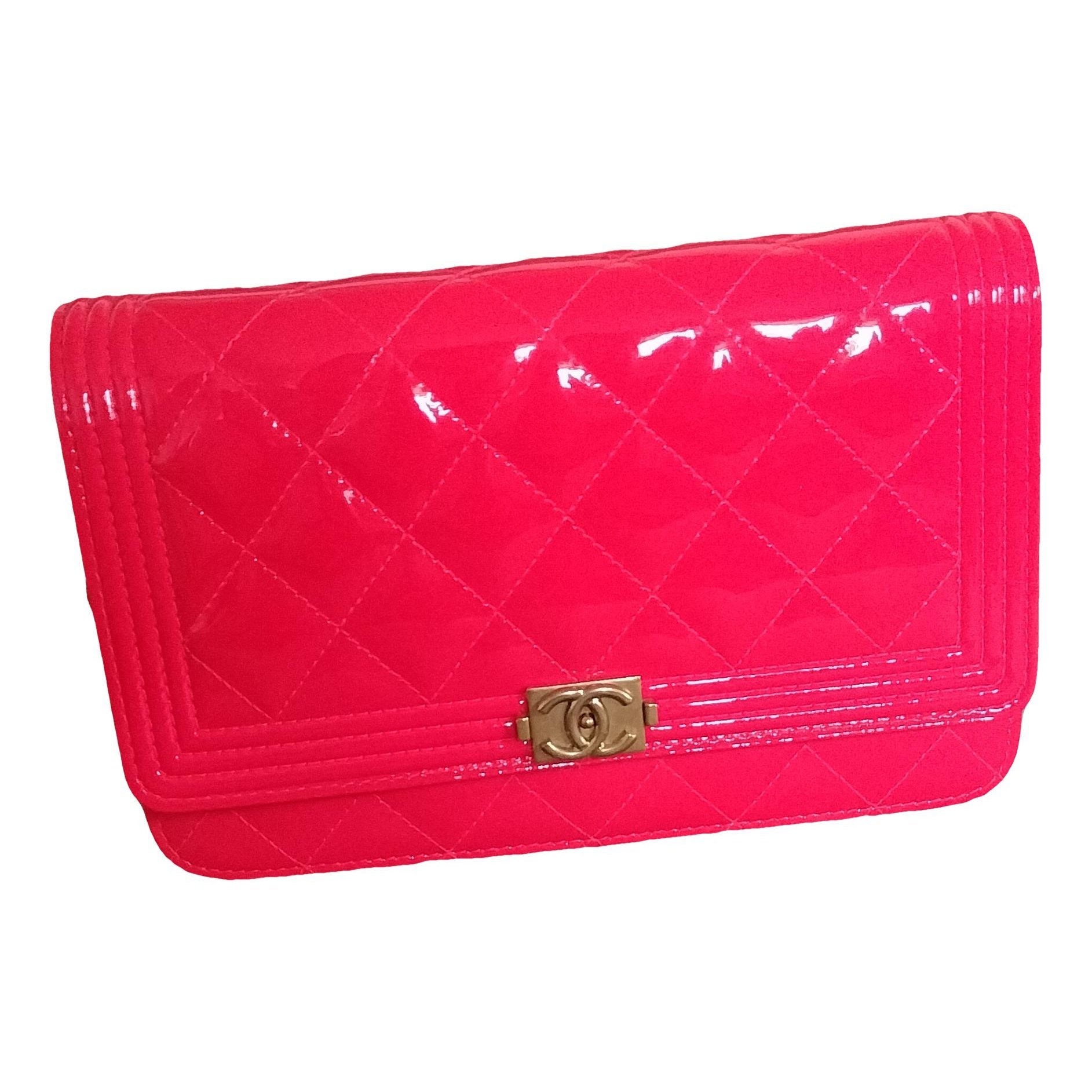 Wallet On Chain Boy Half Flap patent leather crossbody bag