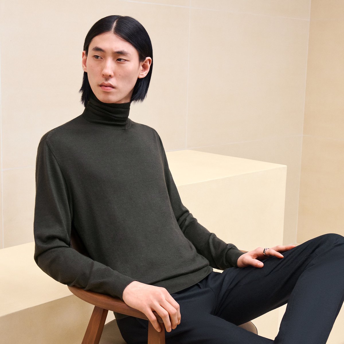 "Coutures inversees" turtleneck sweater