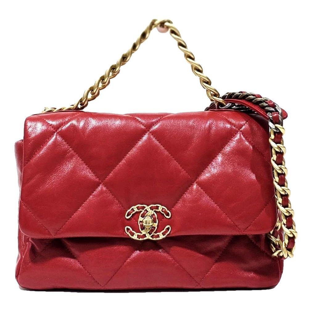 Chanel 19 leather handbag