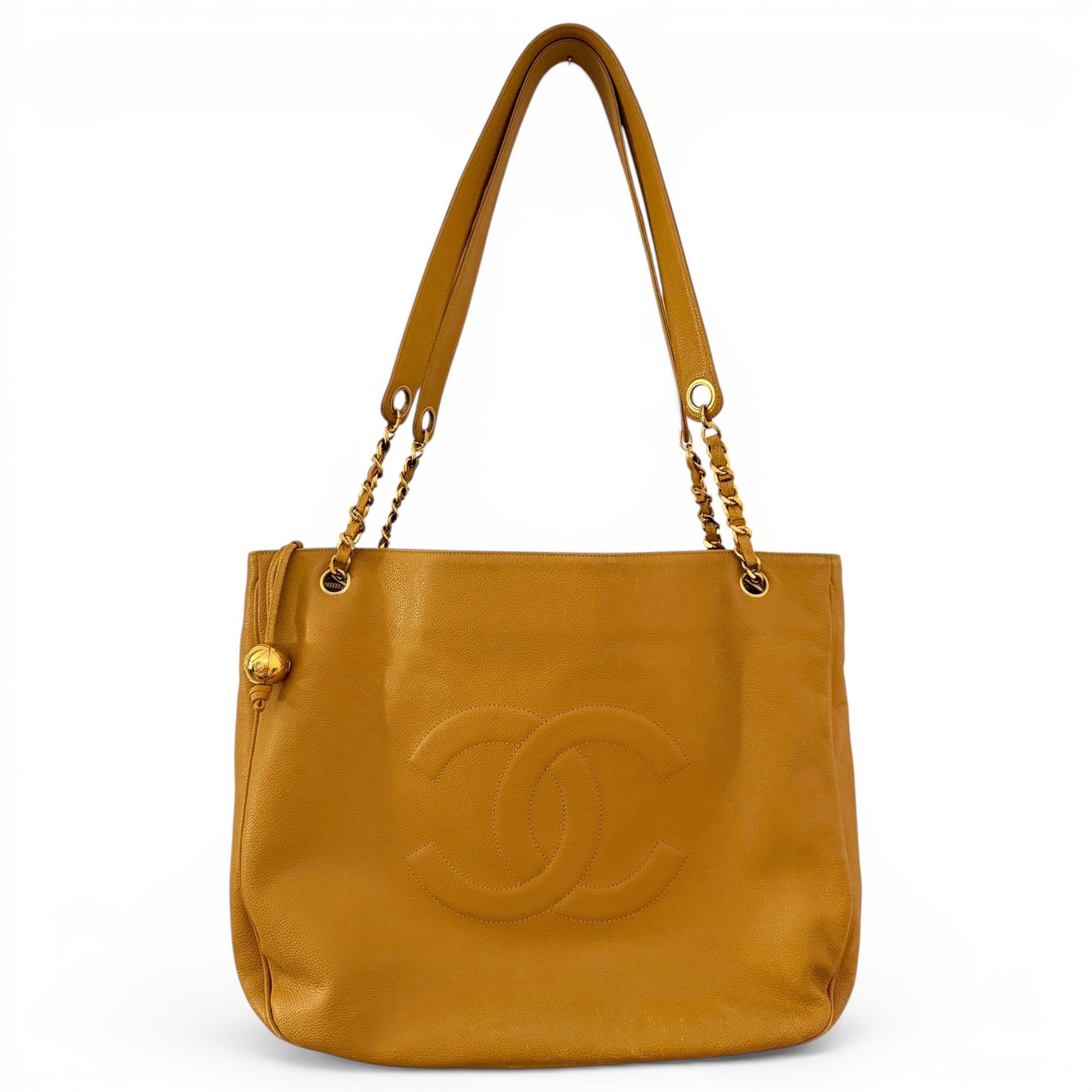 Vintage CC Chain leather tote