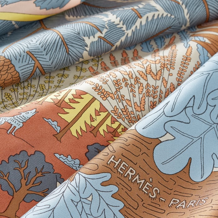 Dans Les Bras De Selene Scarf 90