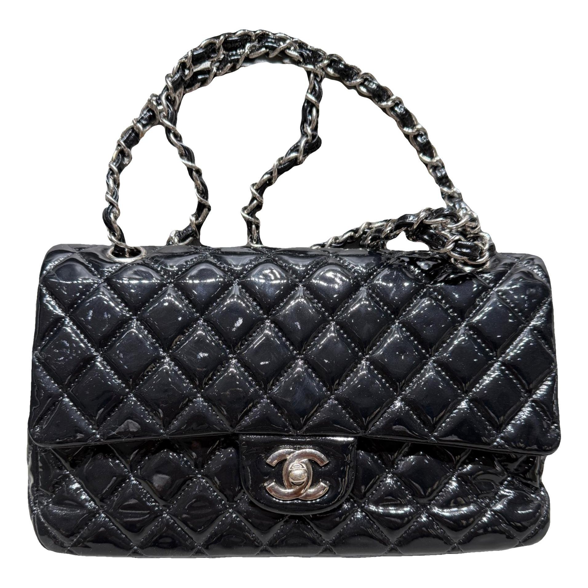 Timeless/Classique patent leather crossbody bag