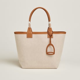 Steeple 28 bag