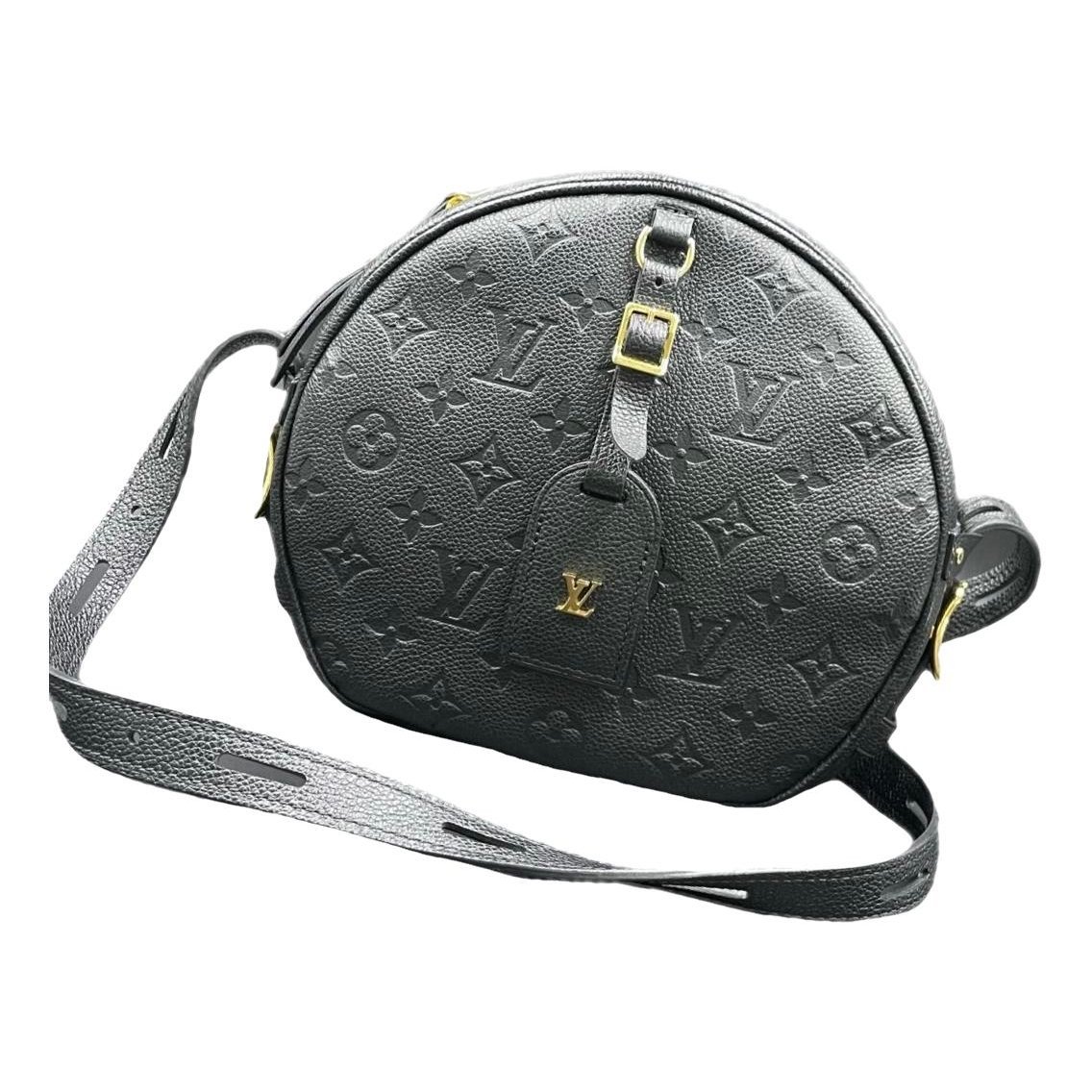 Boîte chapeau souple leather handbag