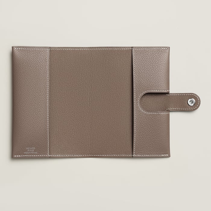 Étoupe R.M.S Passport Holder
