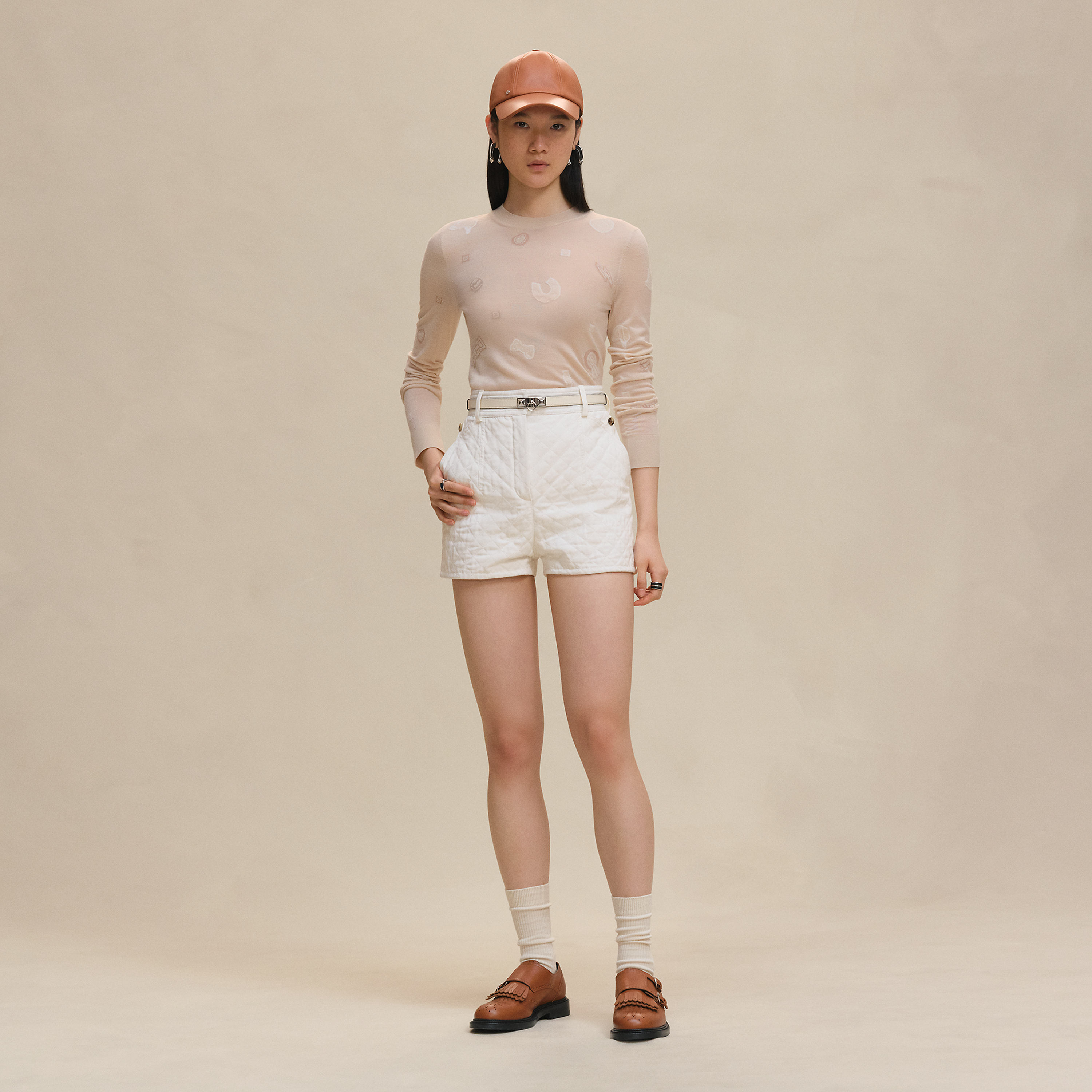 "Candy Libris" light long-sleeve sweater