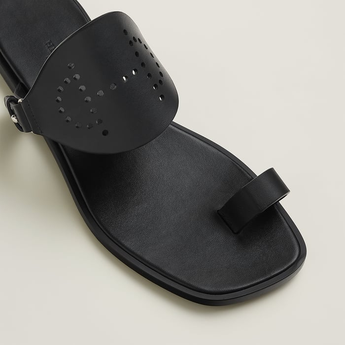 Noir Hera Sandal