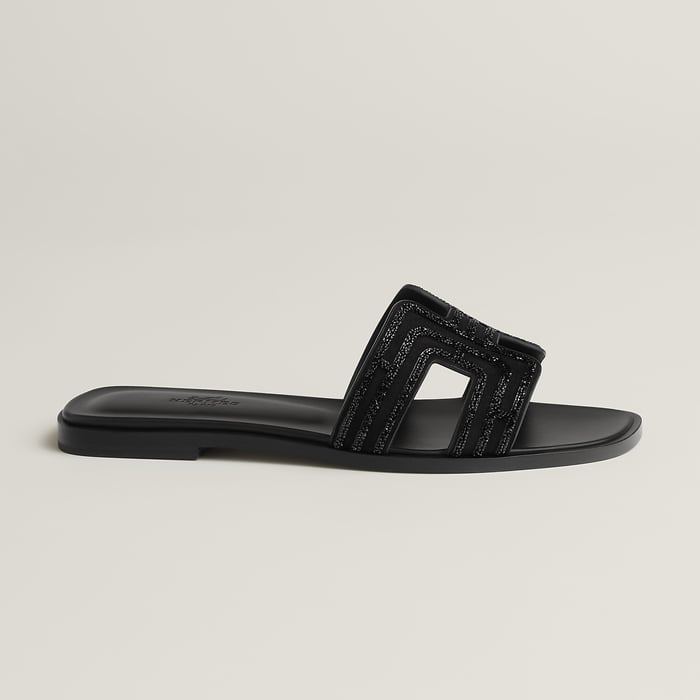 Noir Oran Sandal