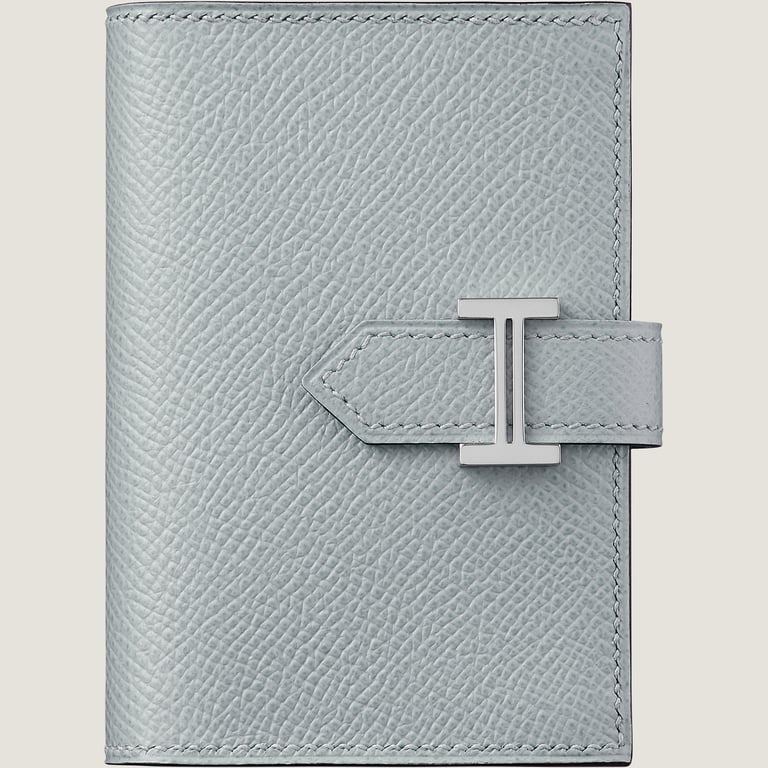 Bearn card holder