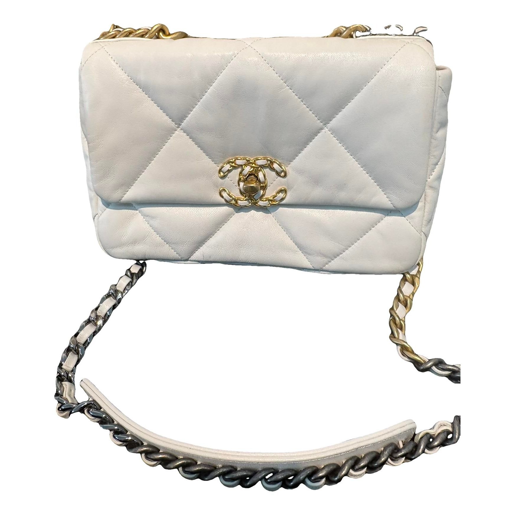Chanel 19 leather handbag