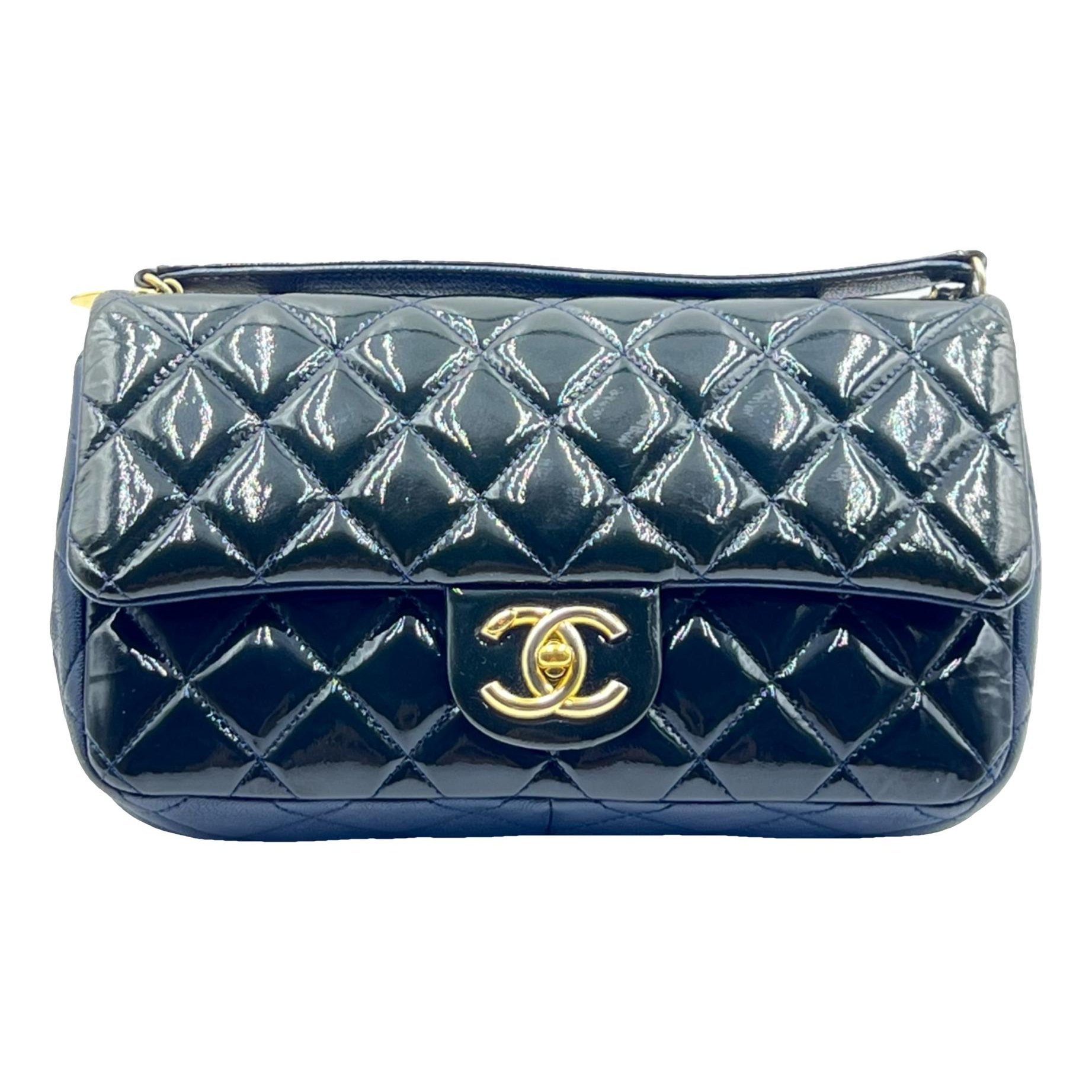 Timeless/Classique patent leather crossbody bag
