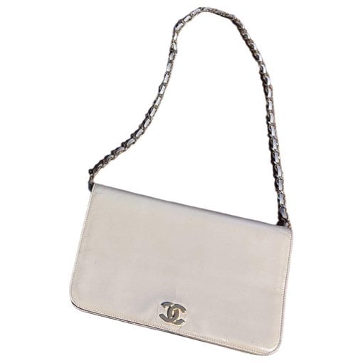 Timeless/Classique patent leather handbag