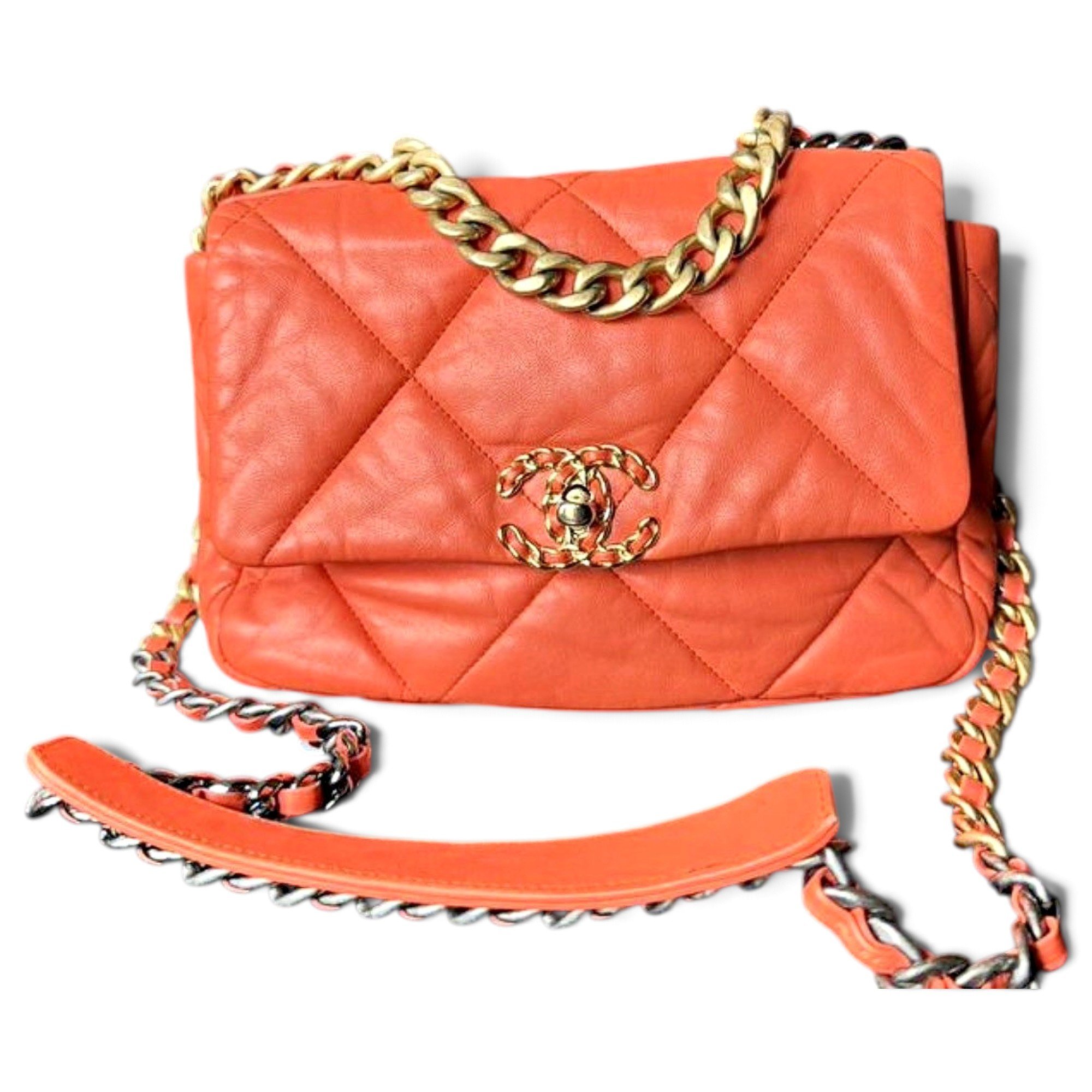 Chanel 19 leather handbag