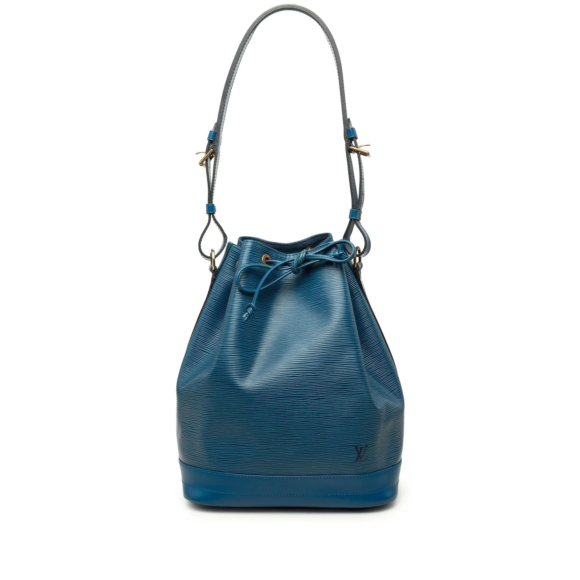 Bucket leather bag