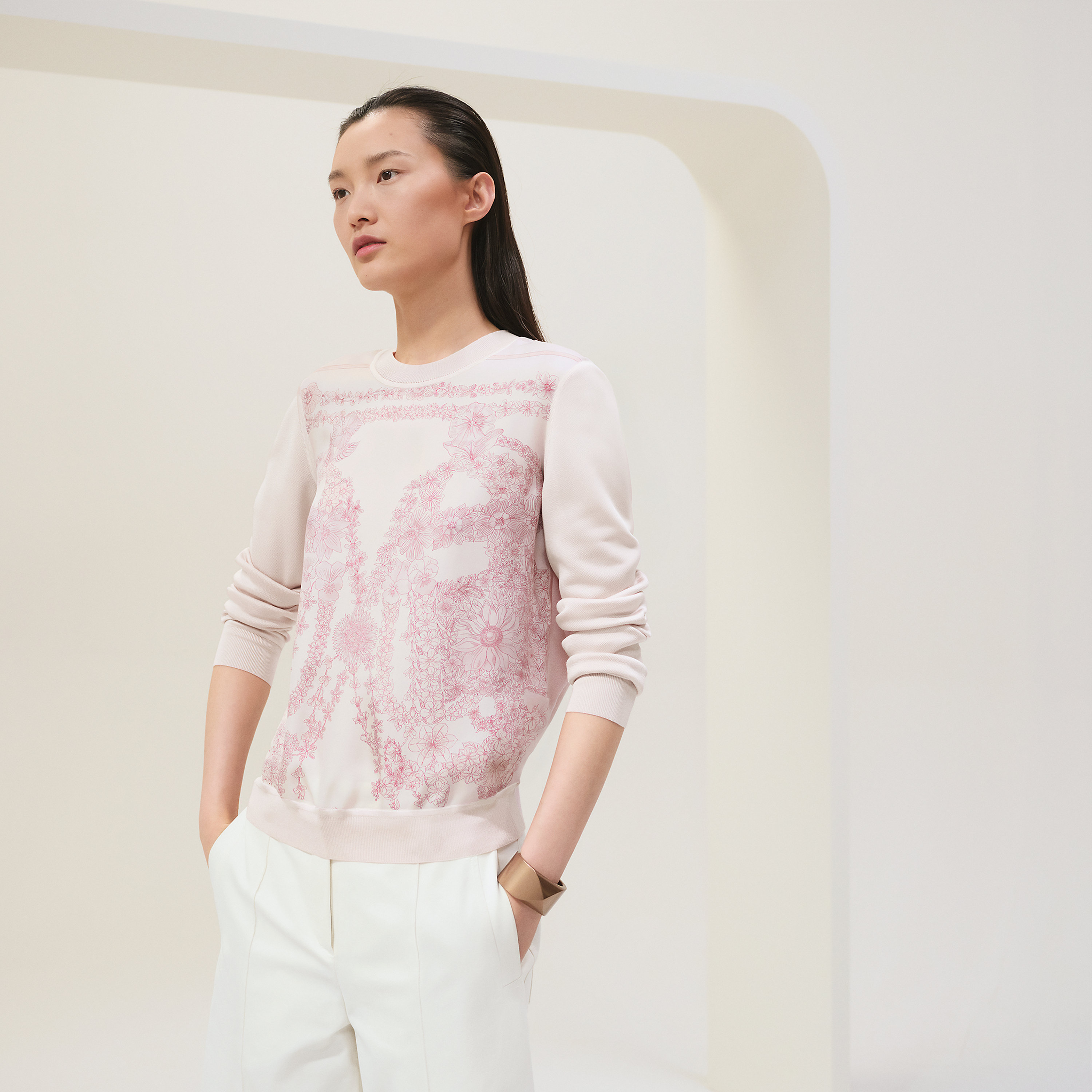 "Brides de Gala en Fleurs" long-sleeve twillaine sweater