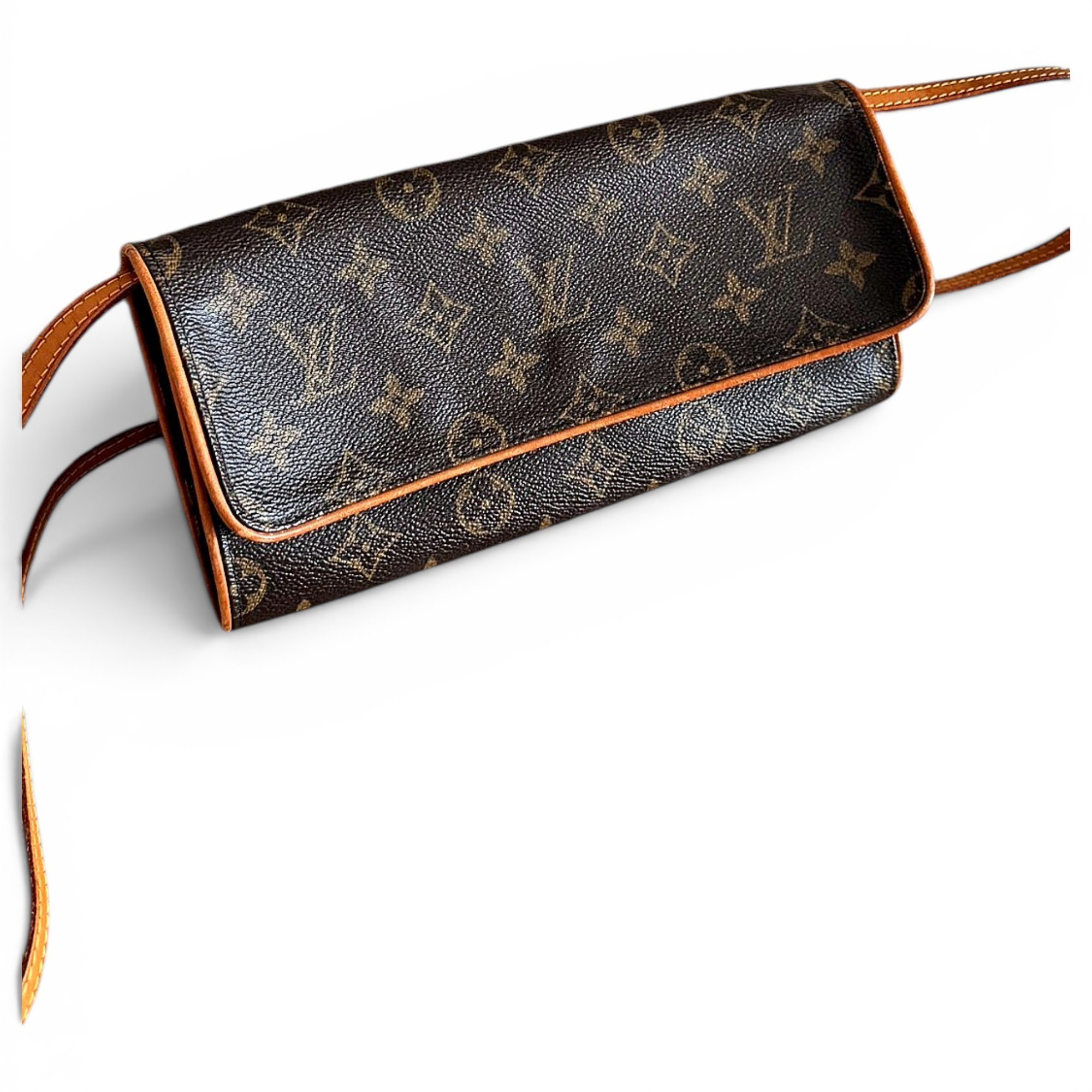 Leather clutch bag