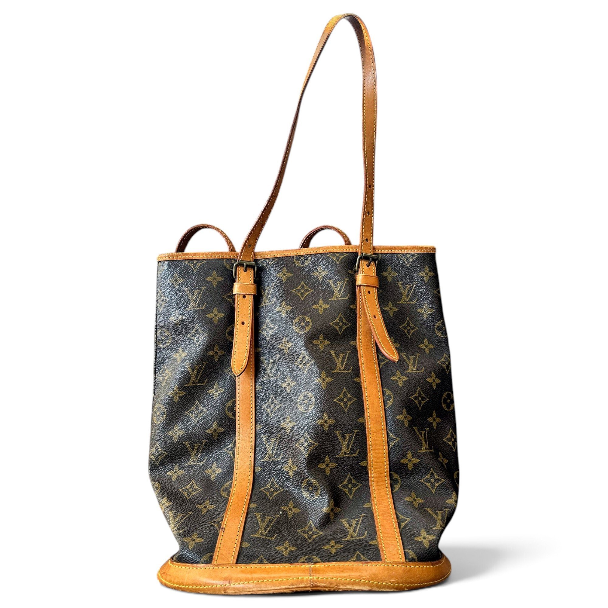 Bucket leather tote