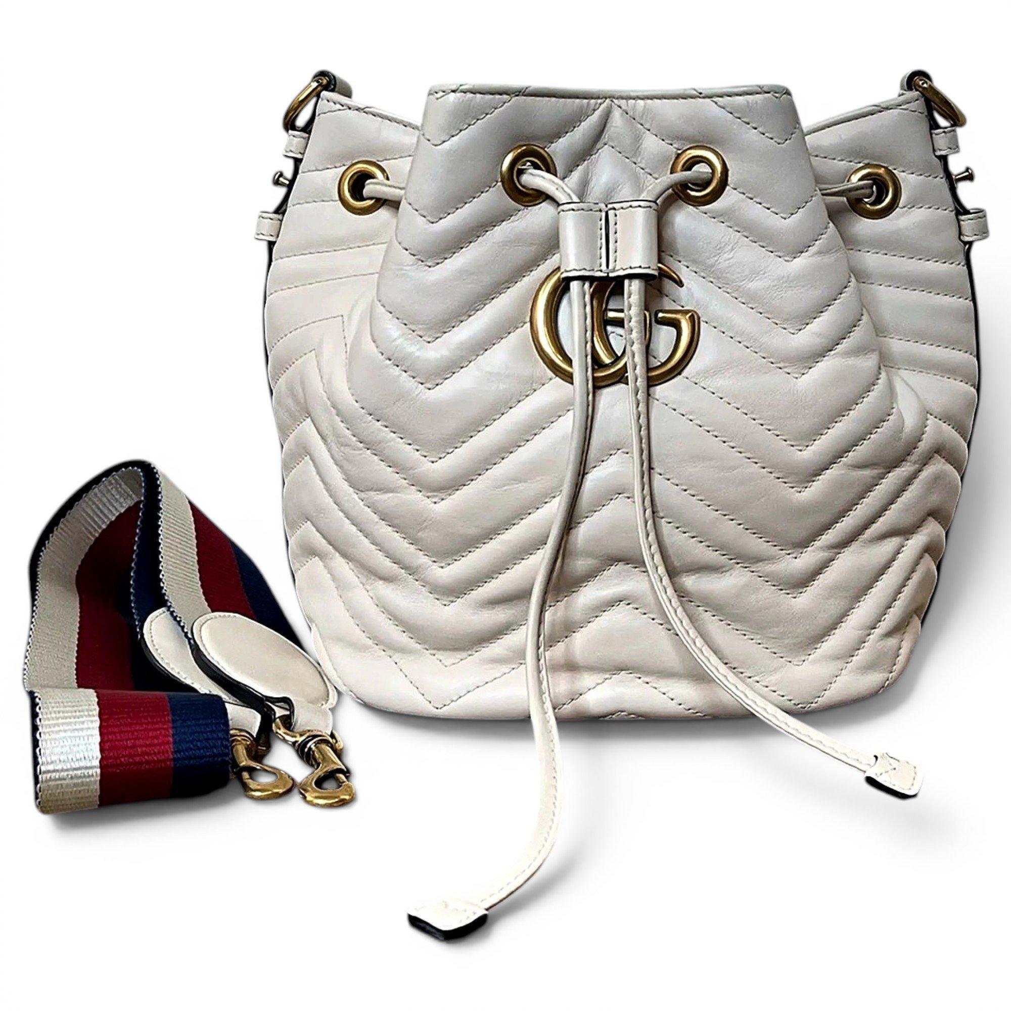 GG Marmont Bucket leather handbag