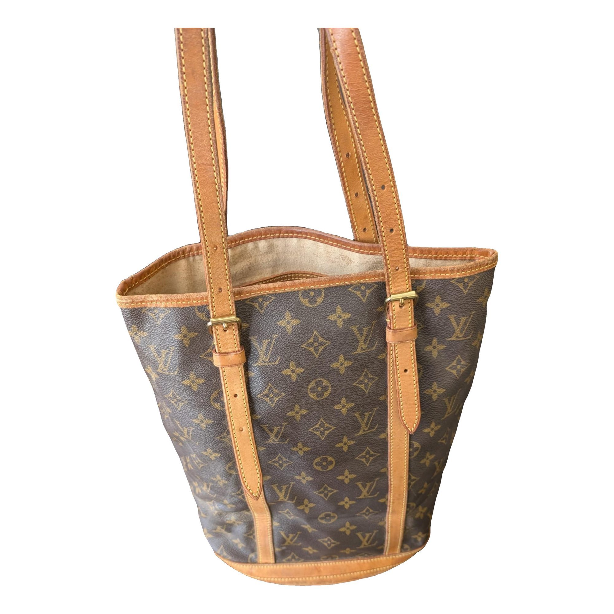 Bucket handbag