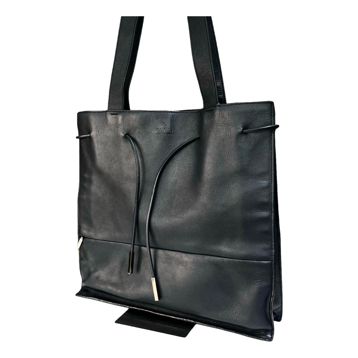 Leather tote