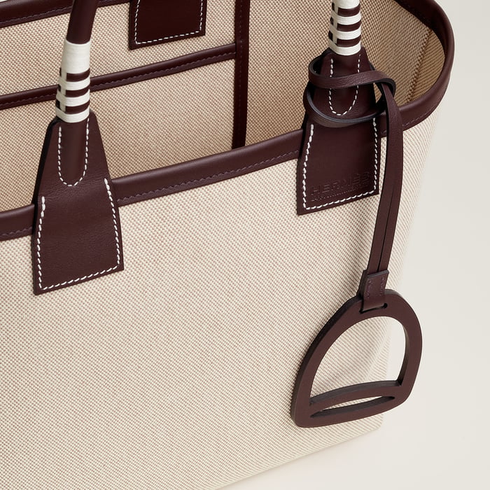 Steeple 25 Bag