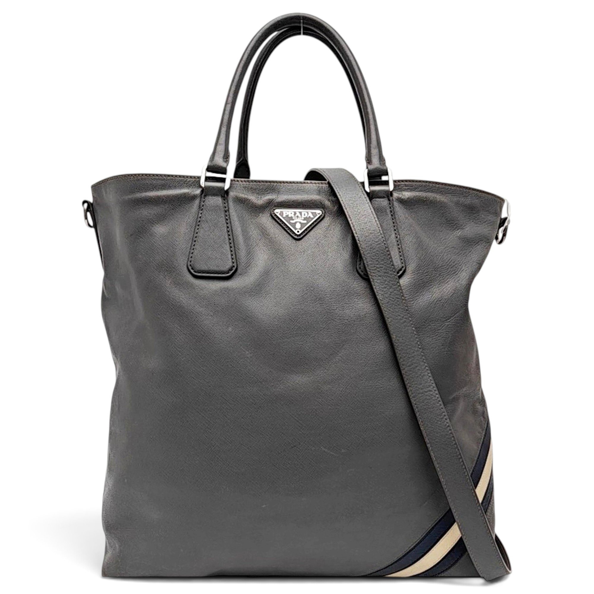 Leather handbag