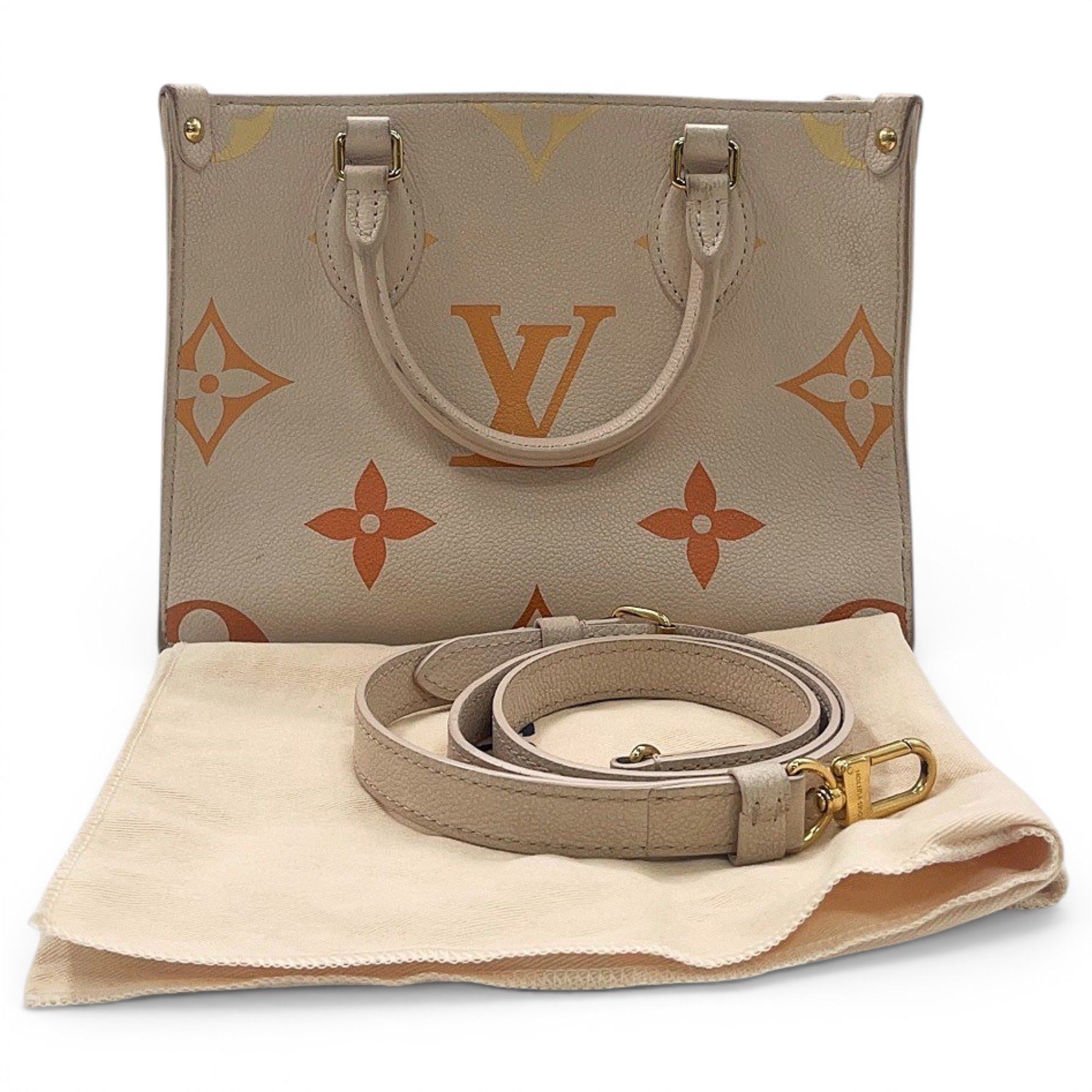 Onthego leather tote