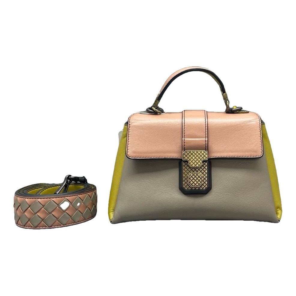 Leather bag