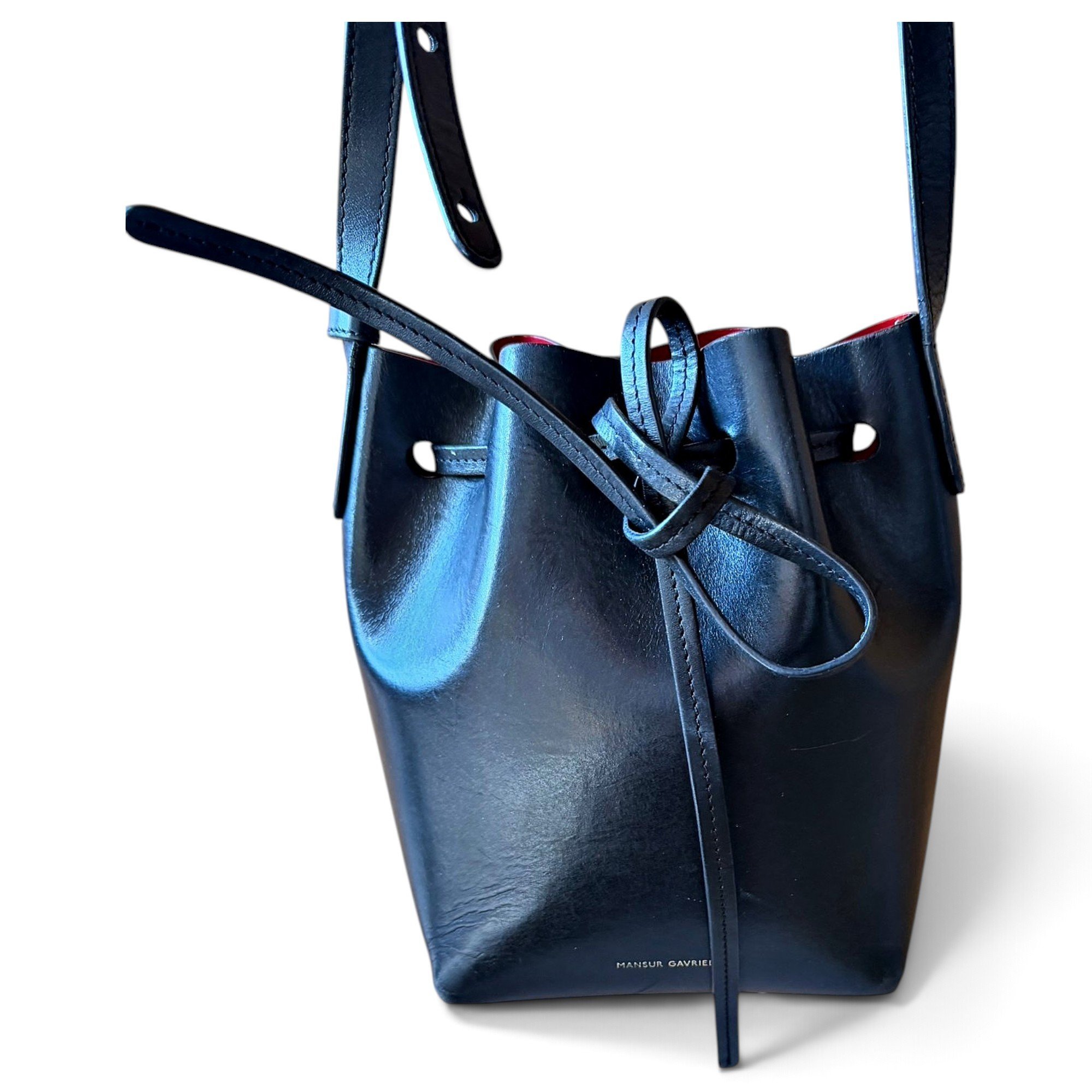 Bucket leather crossbody bag