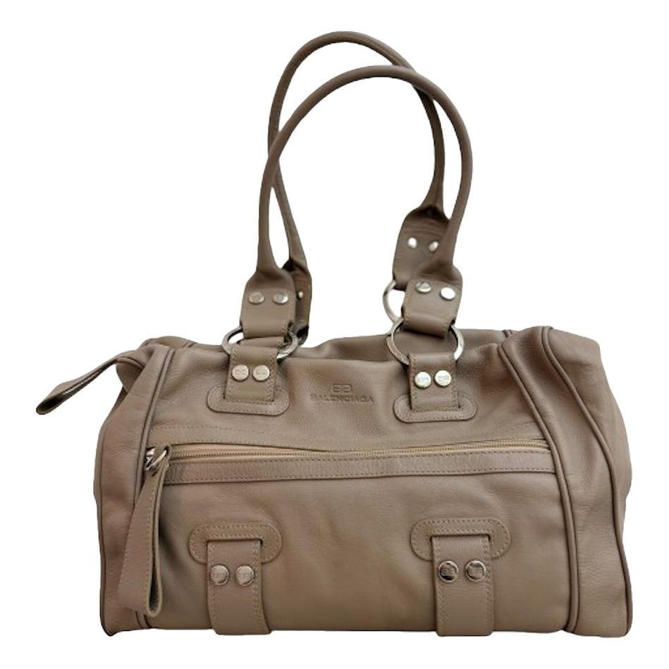 Leather handbag