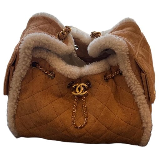 Chanel 25 handbag