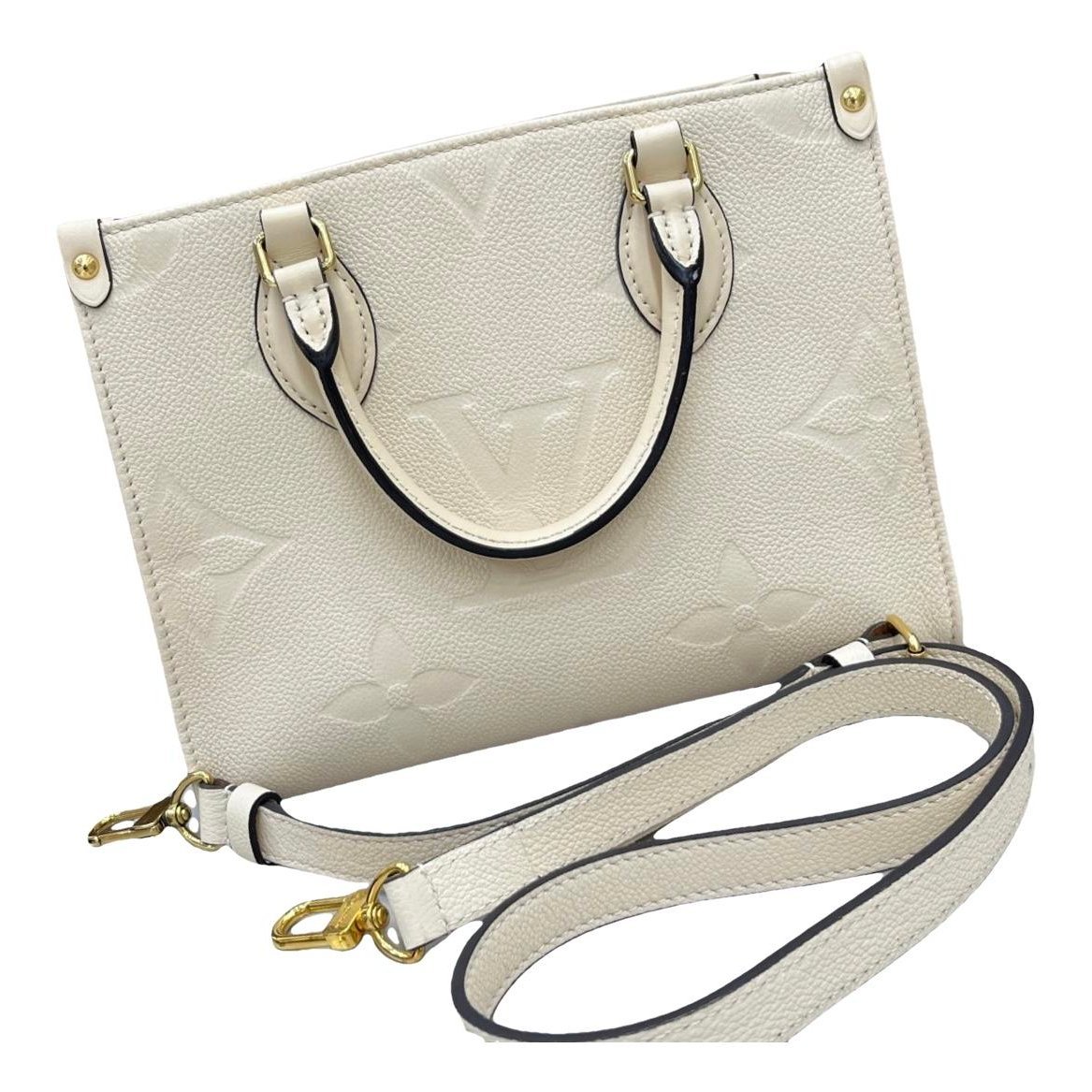 Onthego leather handbag