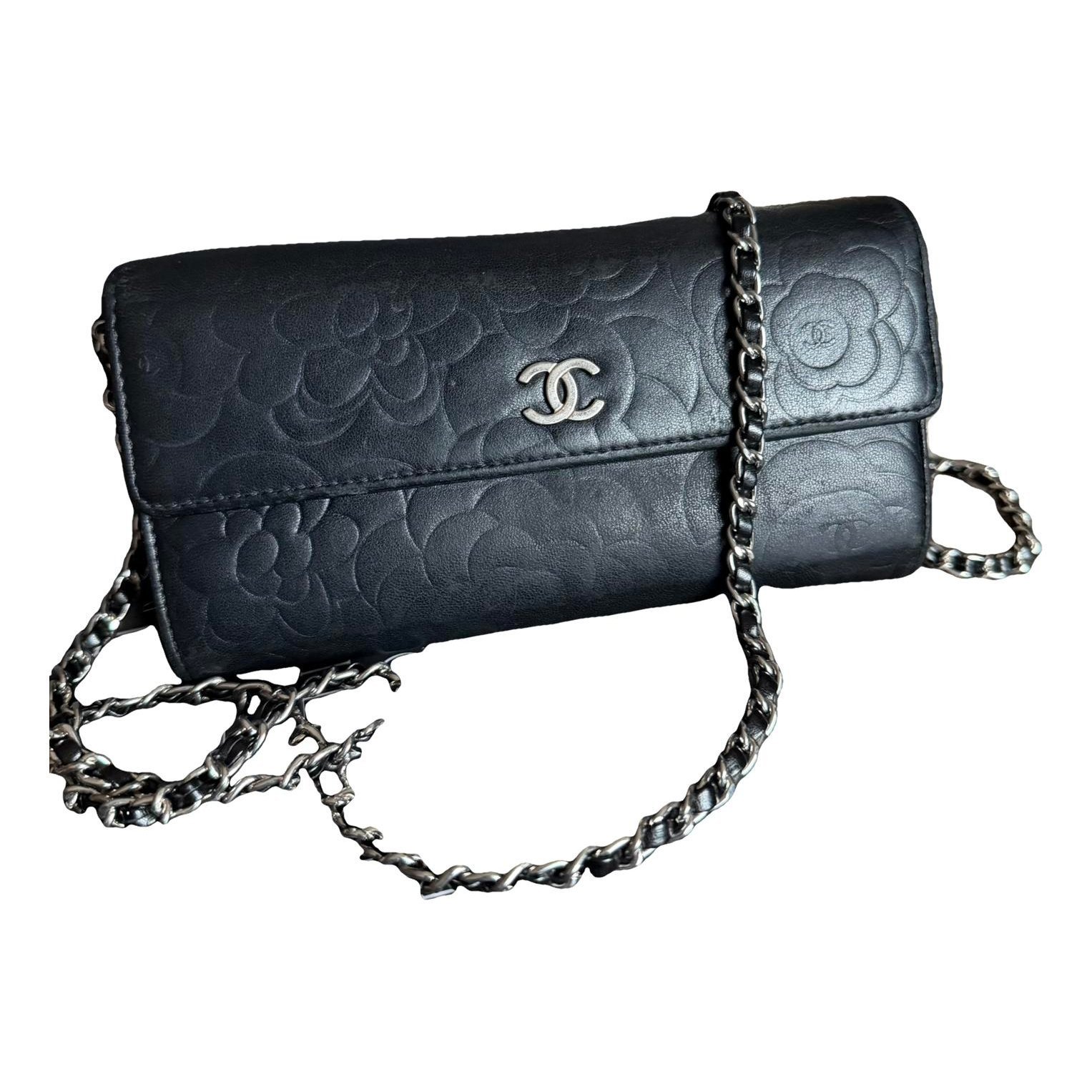 Timeless/Classique leather crossbody bag