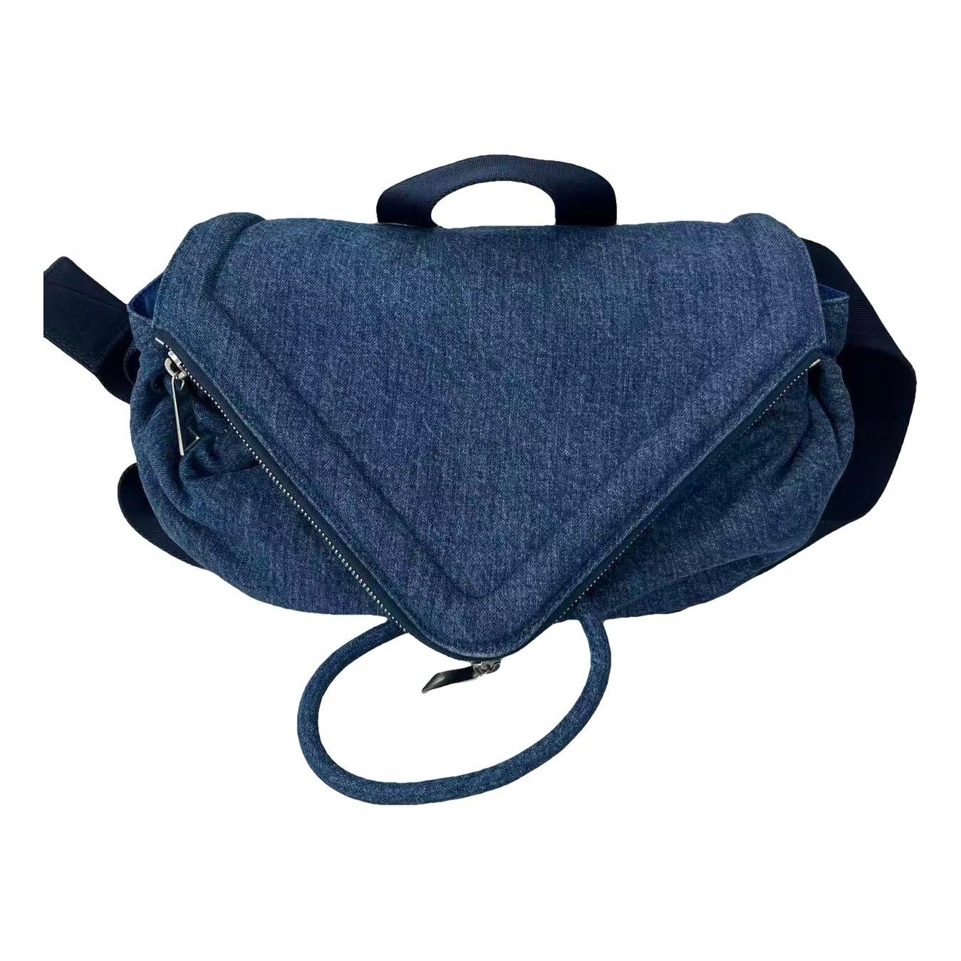 Beak crossbody bag