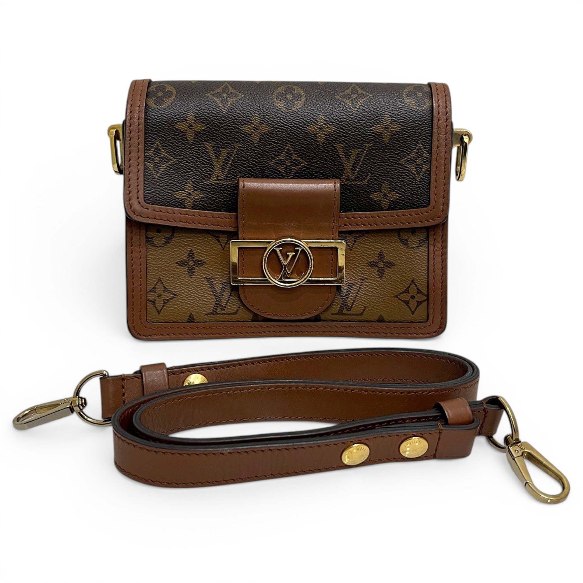 Dauphine leather crossbody bag