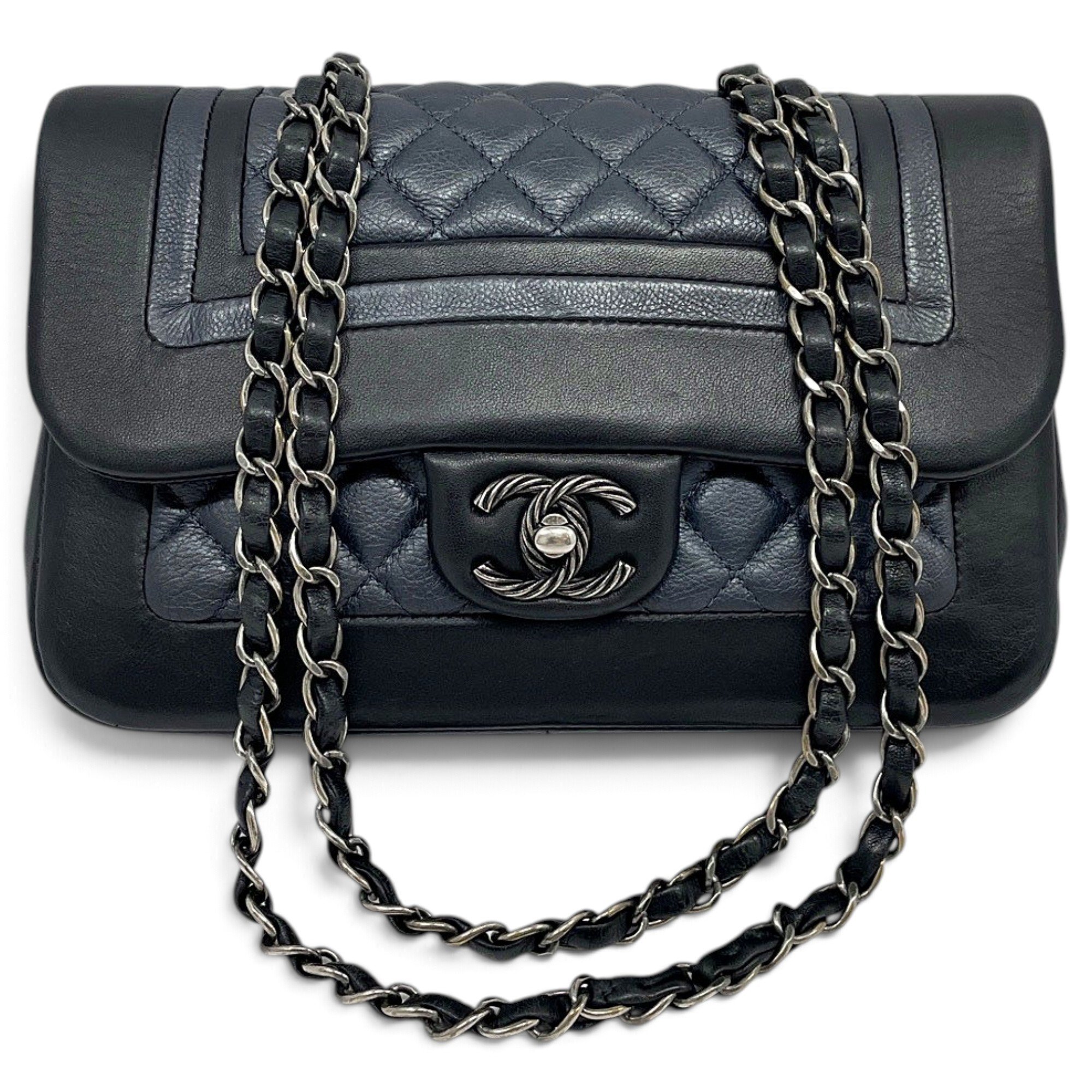Timeless/Classique leather crossbody bag