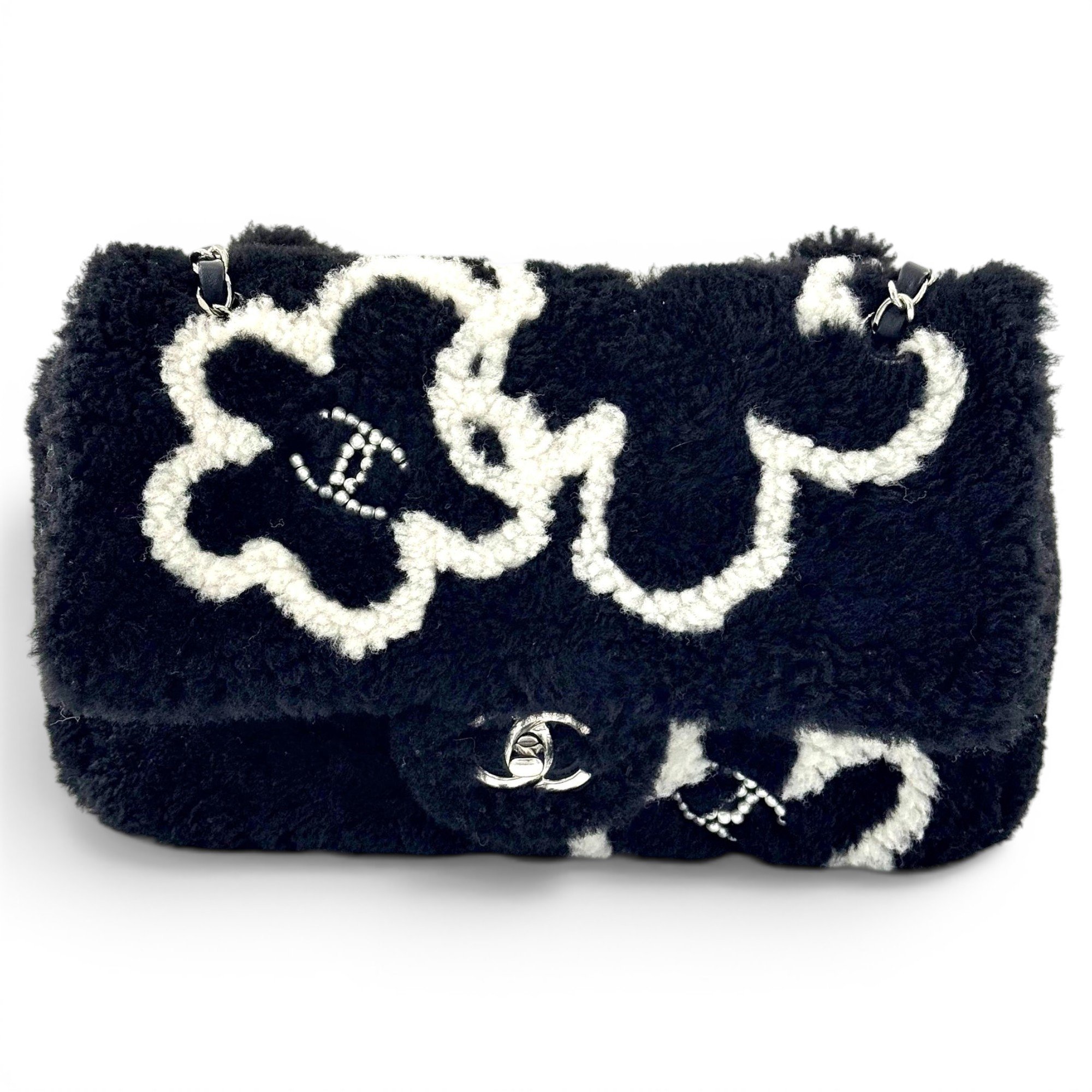 Timeless/Classique wool crossbody bag