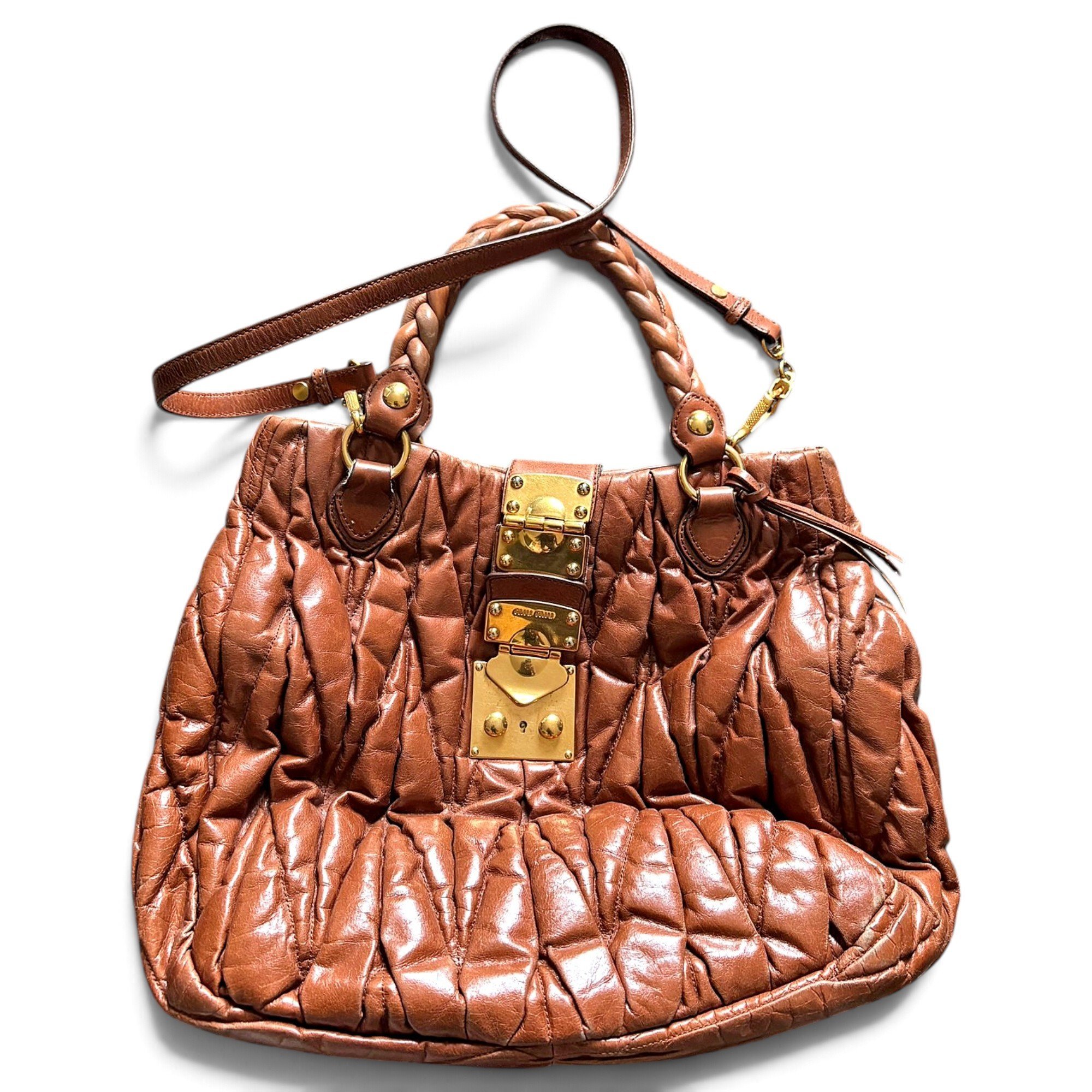 Matelassé leather crossbody bag