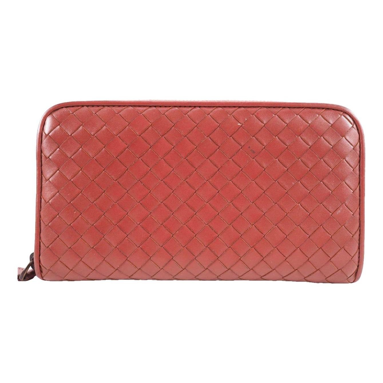 Leather bag