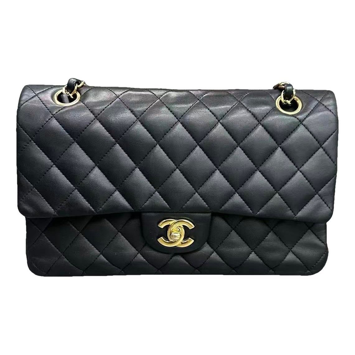 Timeless/Classique leather crossbody bag